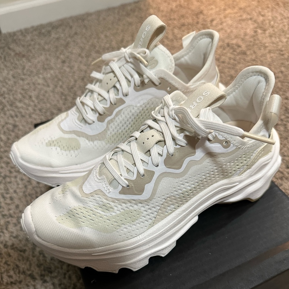 NWT Sorel Kinetic Breakthru Day Lace Shoes